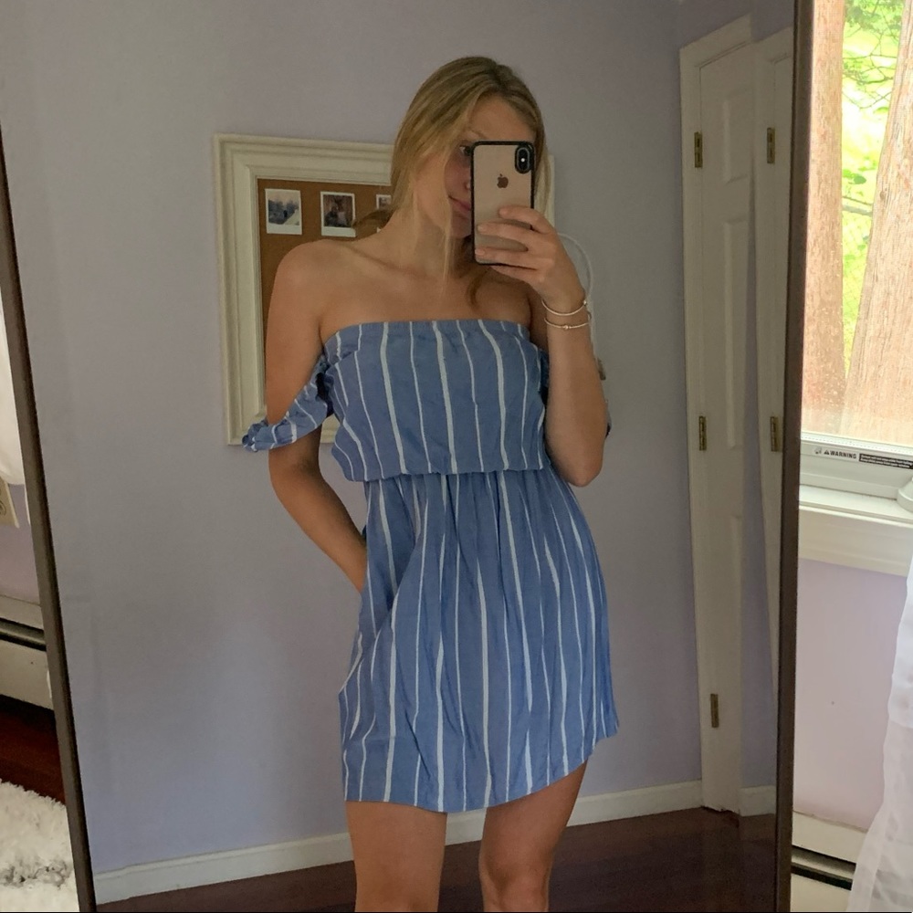 American Eagle - Striped Summer Flowy Dress S🦋